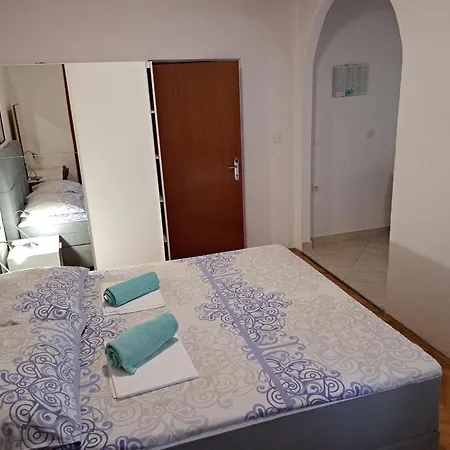 R&b Radalj アパート *