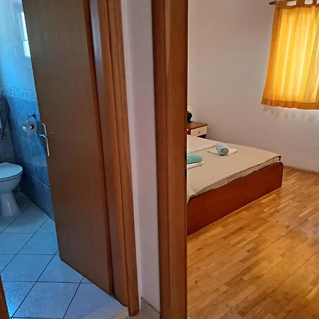 R&b Radalj * Makarska