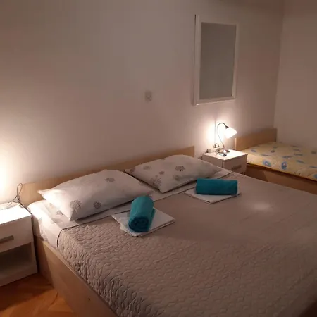 R&b Radalj Apartment Makarska