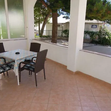 R&b Radalj * マカルスカ