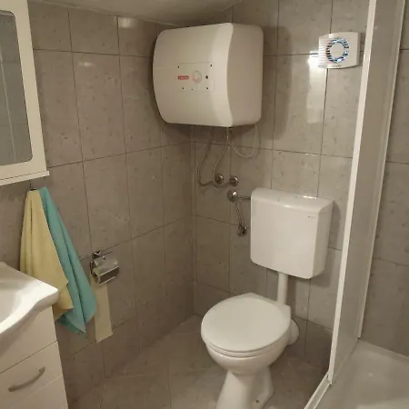 アパート R&b Radalj マカルスカ