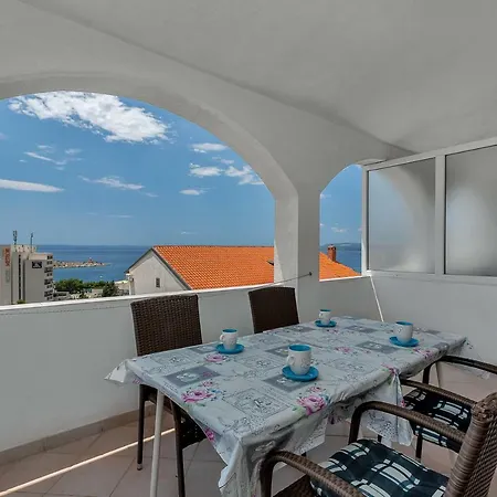 R&b Radalj * Makarska