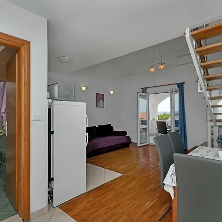 R&b Radalj Apartman