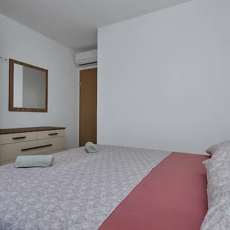 R&b Radalj Apartment *