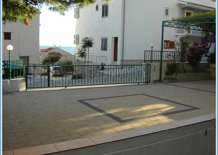 R&b Radalj Makarska