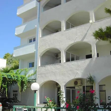 R&b Radalj Apartman Makarska